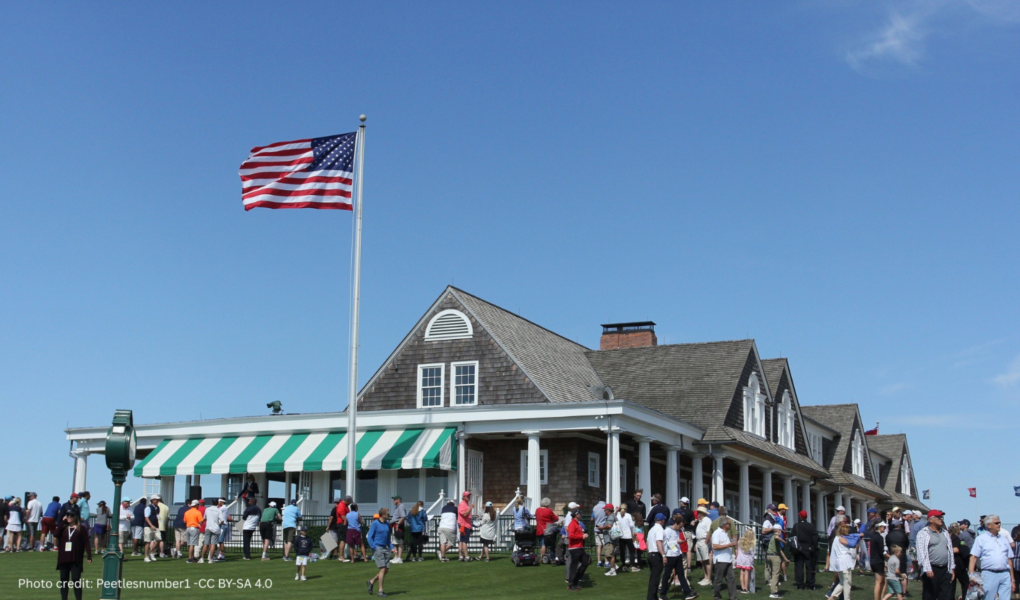 Crowd at Shinnecock Hills Golf Club