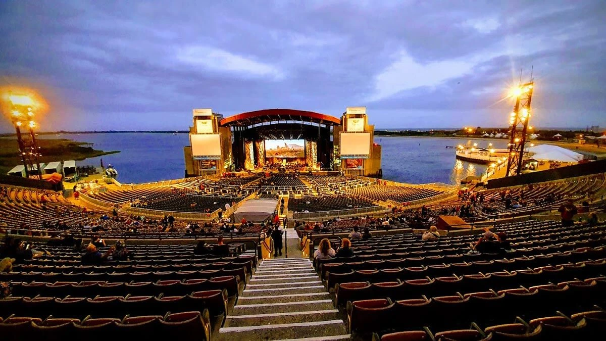 Theater, Arts & Entertainment